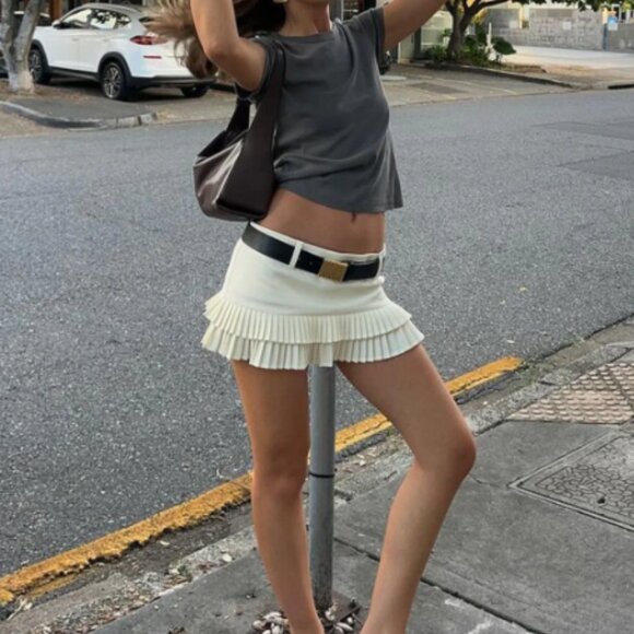 DOUBLE RUFFLE MINI SKORT - SOFT LEMON - Picture 2 of 6